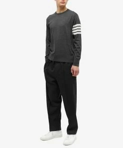 Thom Browne Classic Merino Crew Knit -Outlet Sweaters Store 04 11 2022 AJ MKA002A Y1014 022 m9 1