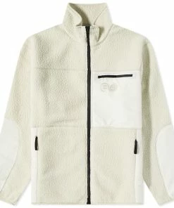 Carrier Goods Borg Fleece