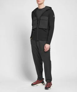 Canada Goose Black Label Elgin Full Zip Knit 13 Canada Goose Black Label Elgin Full Zip Knit -Outlet Sweaters Store 07 10 2019 canadagoose blacklabelelginfullzipknit black 7007mb 61 aj m3