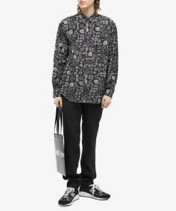 Comme Des Garçons Black All Over Print Shirt 8 Comme Des Garçons Black All Over Print Shirt -Outlet Sweaters Store 07 12 2022 JD 1J B010 052 1 m9 1