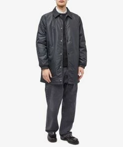 Maison Kitsune Maison Kitsuné Tricolor Fox Patch Classic Knit -Outlet Sweaters Store 14 12 2022 mb fu00502kt1036 p199 m9