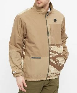 AAPE By A Bathing Ape AAPE Reversible Camo Panel Polar Fleece Jacket -Outlet Sweaters Store 15 12 2021 LL AAPJKM7463XXHBGL 7 1