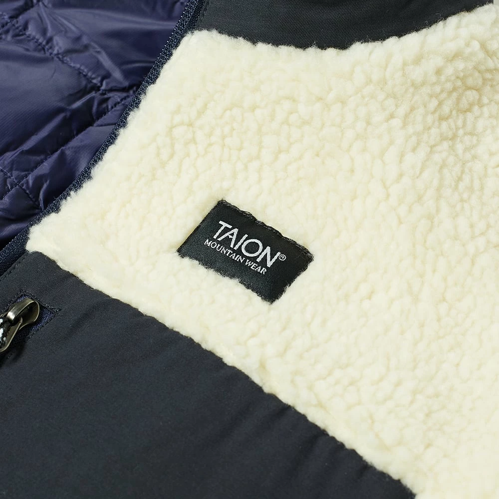 Taion Reversible Fleece Down Jacket 5 Taion Reversible Fleece Down Jacket - Image 5