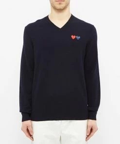 Comme Des Garçons Play Comme Des Garcons Play Double Heart V-Neck Jumper -Outlet Sweaters Store 27 02 2020 commedesgarcons playdoubleheartv neckjumper navy p1n056 2 jd m1