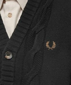 Fred Perry Textured Cable Knit Cardigan 9 Fred Perry Textured Cable Knit Cardigan -Outlet Sweaters Store 28 02 2023 JA K5532 102 10 1