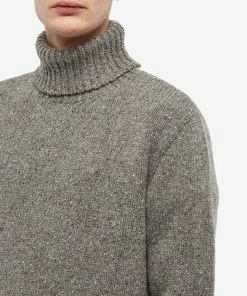 Universal Works Roll Neck Knit 9 Universal Works Roll Neck Knit -Outlet Sweaters Store 29 12 2022 UF P2768 FGY 10 1